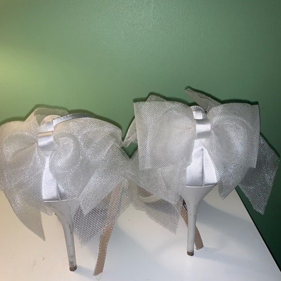 Ayanna Ivory Satin Bow Ankle Strap High Heel Sandals - Picture 6 of 8